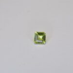Lot peridot princess cut
