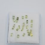 Lot safire verzi bagheta