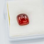 Granat cabochon