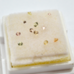 Lot safire galbene mici