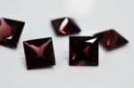 Lot granate princess cut 1.9-8mm