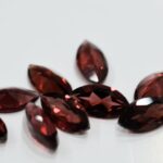 Lot granate marquise