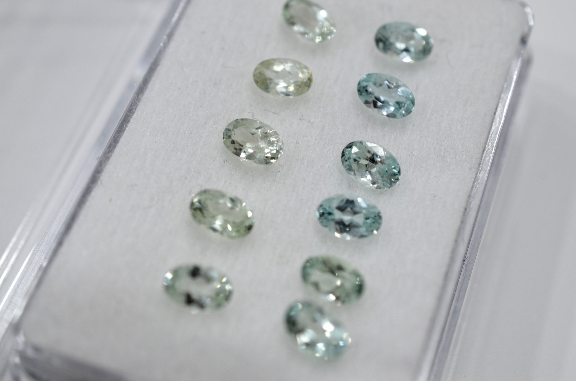 (c)Daniel Protopopescu Ambligonite ovale 6x4mm - imagine 1