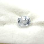Safir alb emerald cut