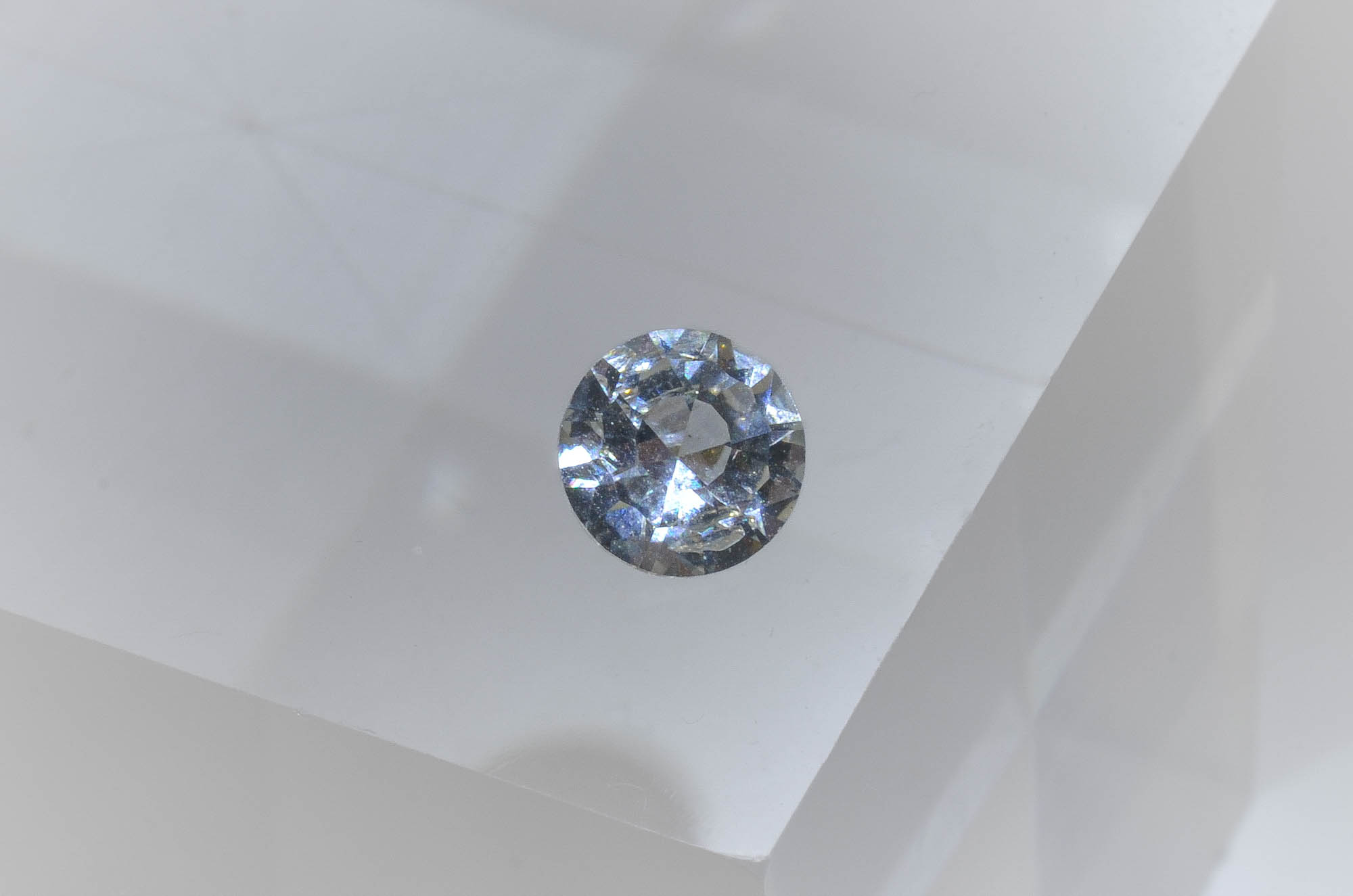 (c)Daniel Protopopescu Safir alb 5.24x3.42mm - imagine 1