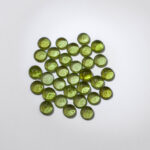 Peridot cabochon 5mm