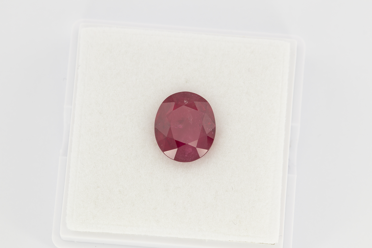 Rubin 7.15ct 1150 1 Rubin 7.15 ct, 12.5x10.5 mm - imagine 1