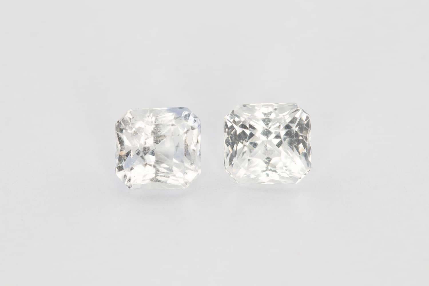 Safir 1ct 250 2 Safire albe ~5 mm - imagine 1