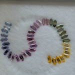 Safire multicolore hexagon alungit 3.1mm